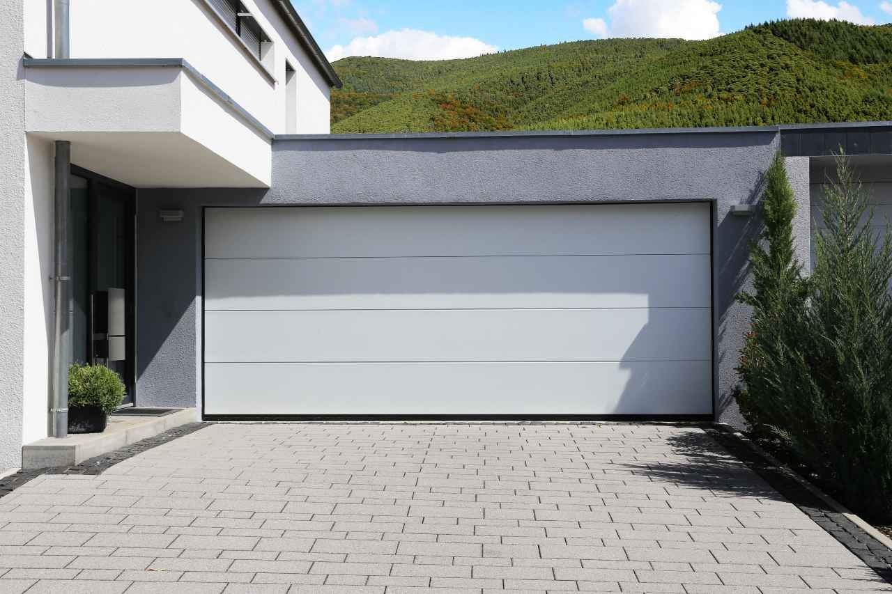 Emergency Garage Door Services
